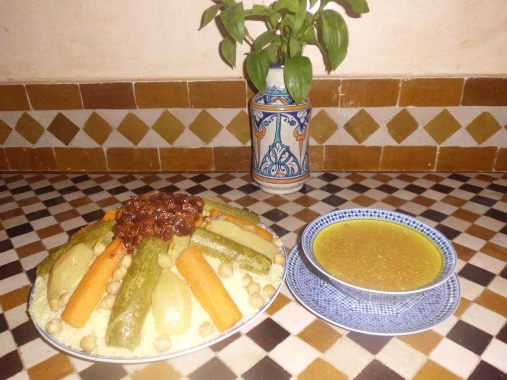 Hotel Dar Essoaoude - Fes Nejjarine Zimmer foto